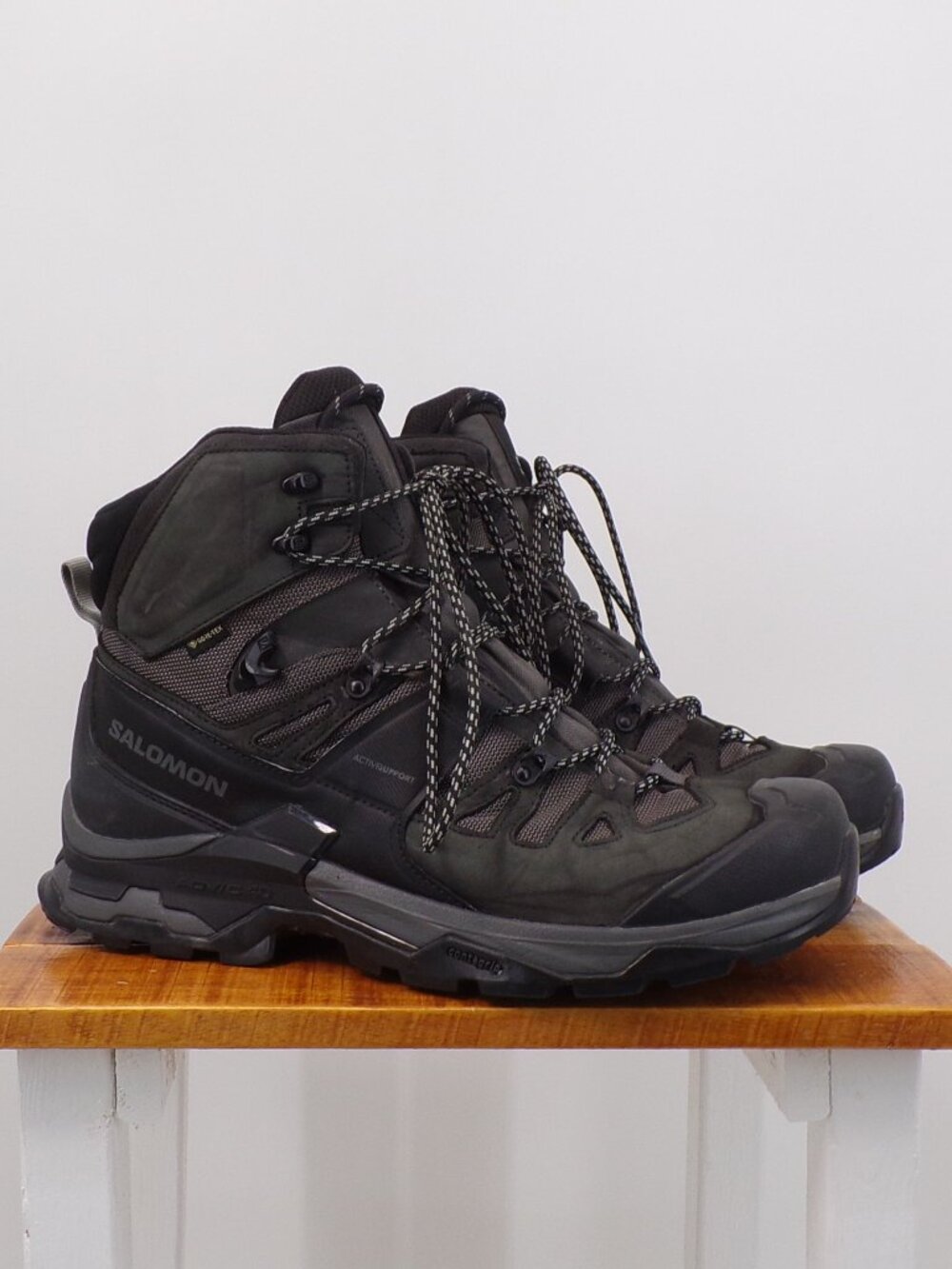 Salomon QUEST 4D GTX Gore-Tex Men’s Size 12 Gray Waterproof  Hiking Boots